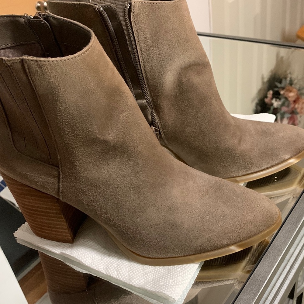 Madden‎ girl boots ,taupe .size8,5